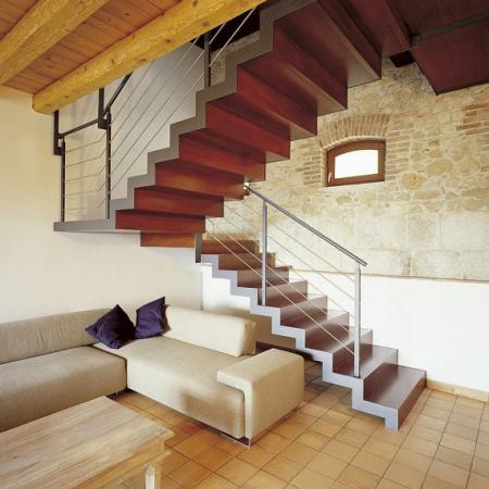 Escaleras de madera